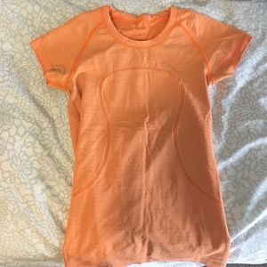 Lululemon swiftly top orange